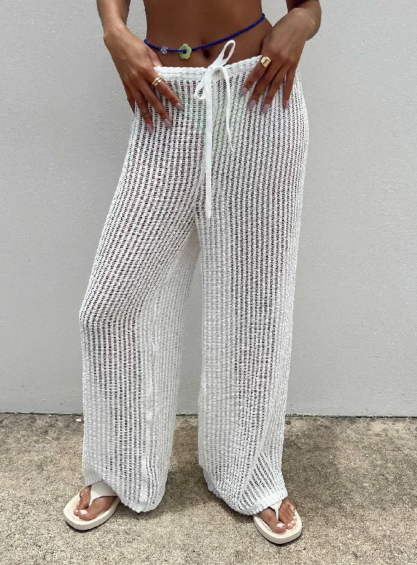 Dive Into Trendy Women's Fashion Darcie Knit Pants White