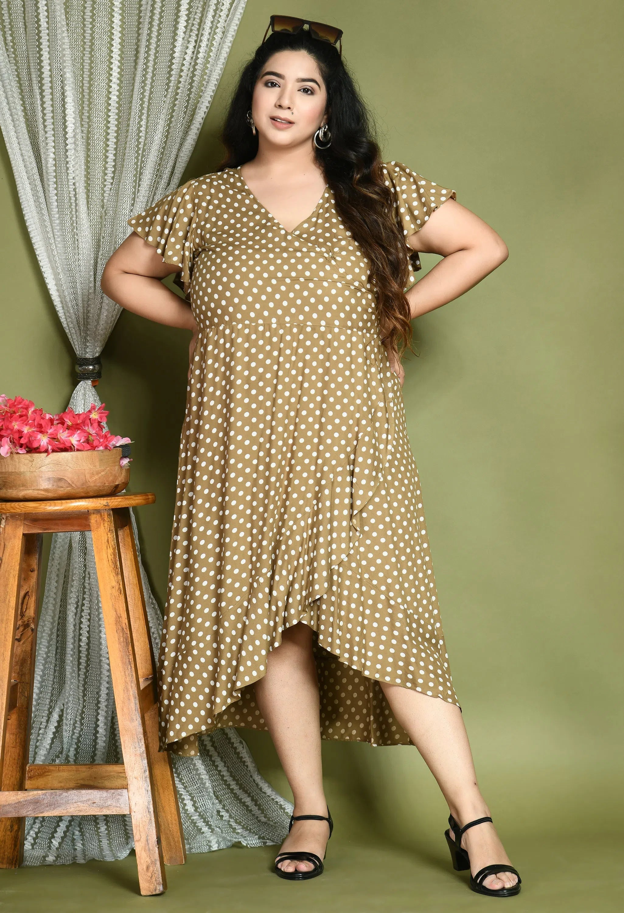 Top Deals Women Solid Plus Size Beige Jumpsuits & Sets