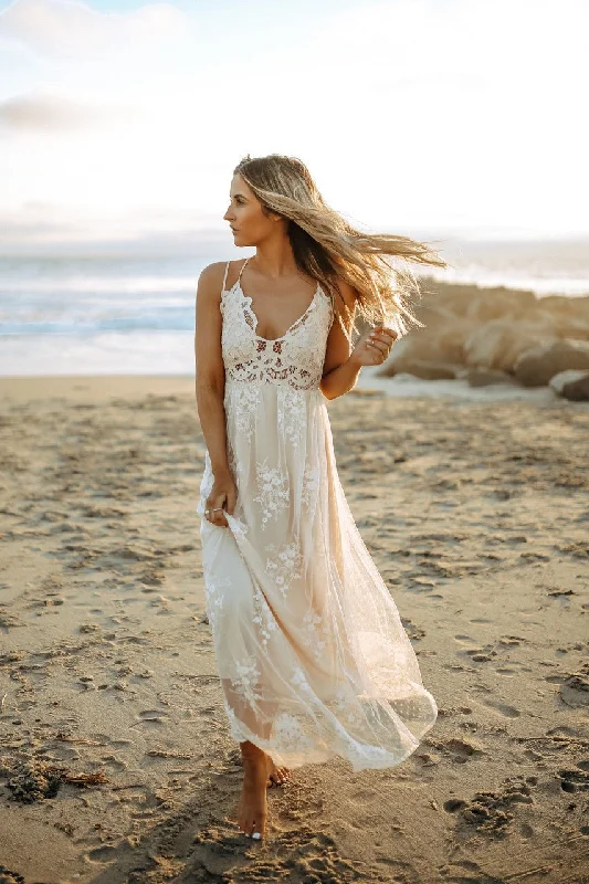 Final Sale Paradise Island Scalloped Vanilla Lace Maxi Dress