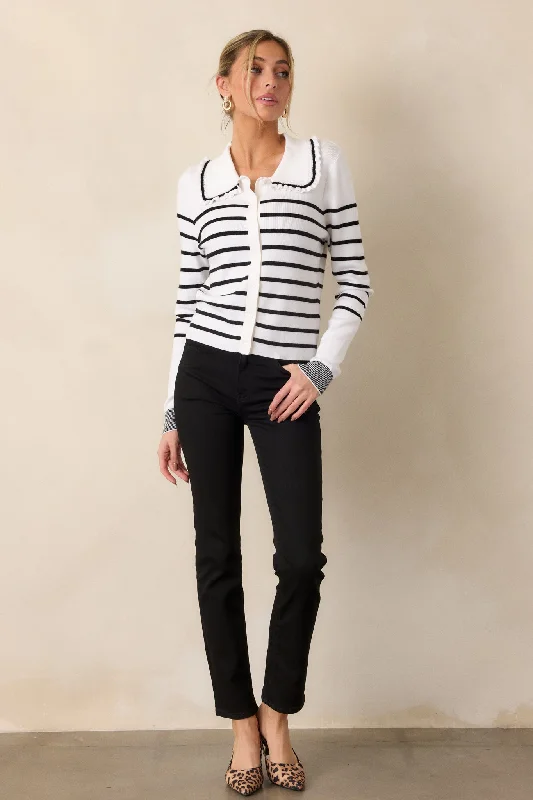 Trend Forward Threads On Purpose Black Straight Leg Jeans